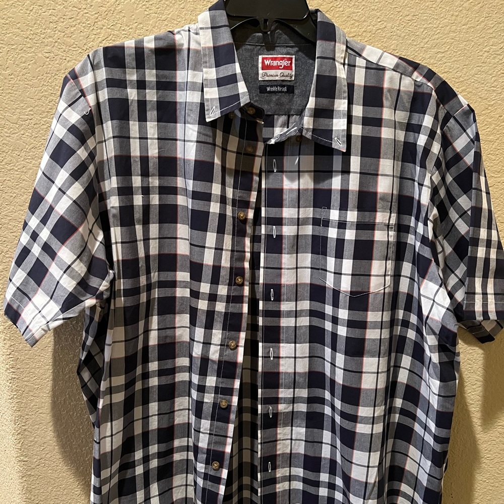 Men’s Button Down Shirt (Wrinkle Resist)
